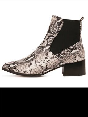 Mollini Darius black white python ankle boot bootie western snakeskin Chelsea